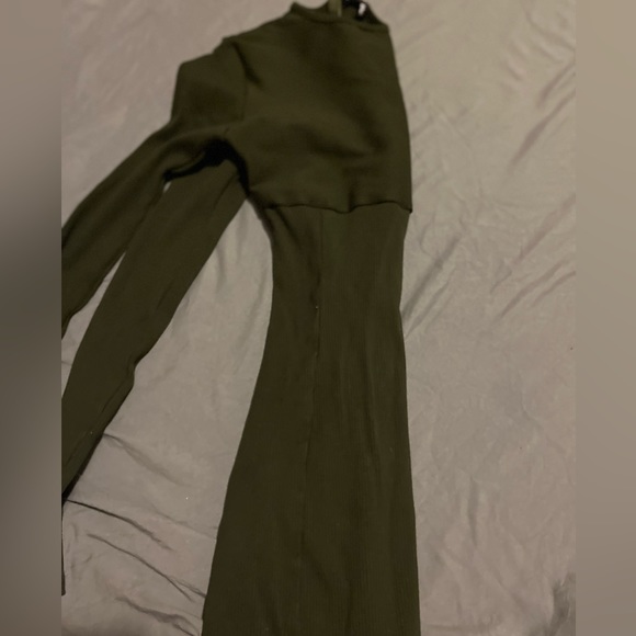 Long sleeve jumpsuit - Picture 3 of 3